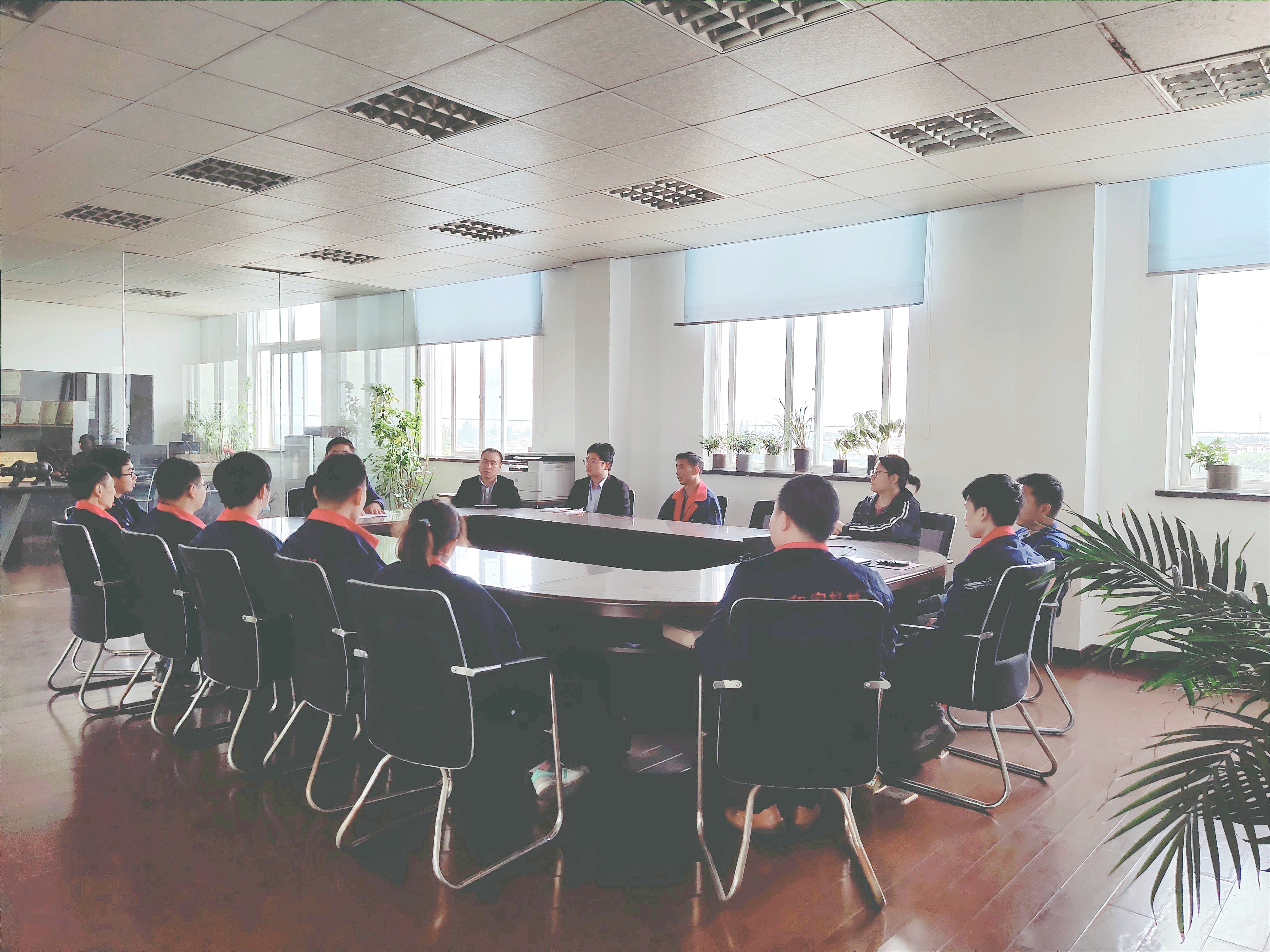 桶装乐动官方网站厂家——安全生产，协力同心